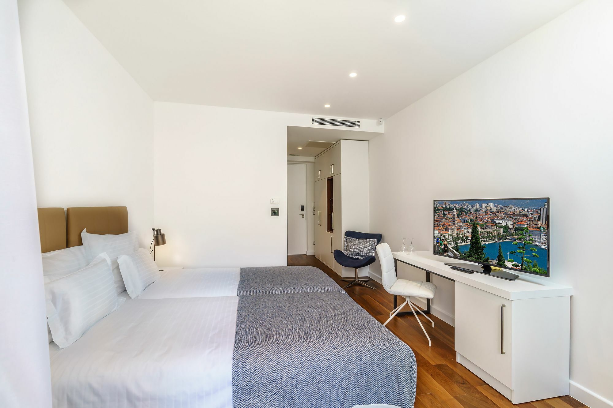 Rooms Oasis Life Сплит Экстерьер фото