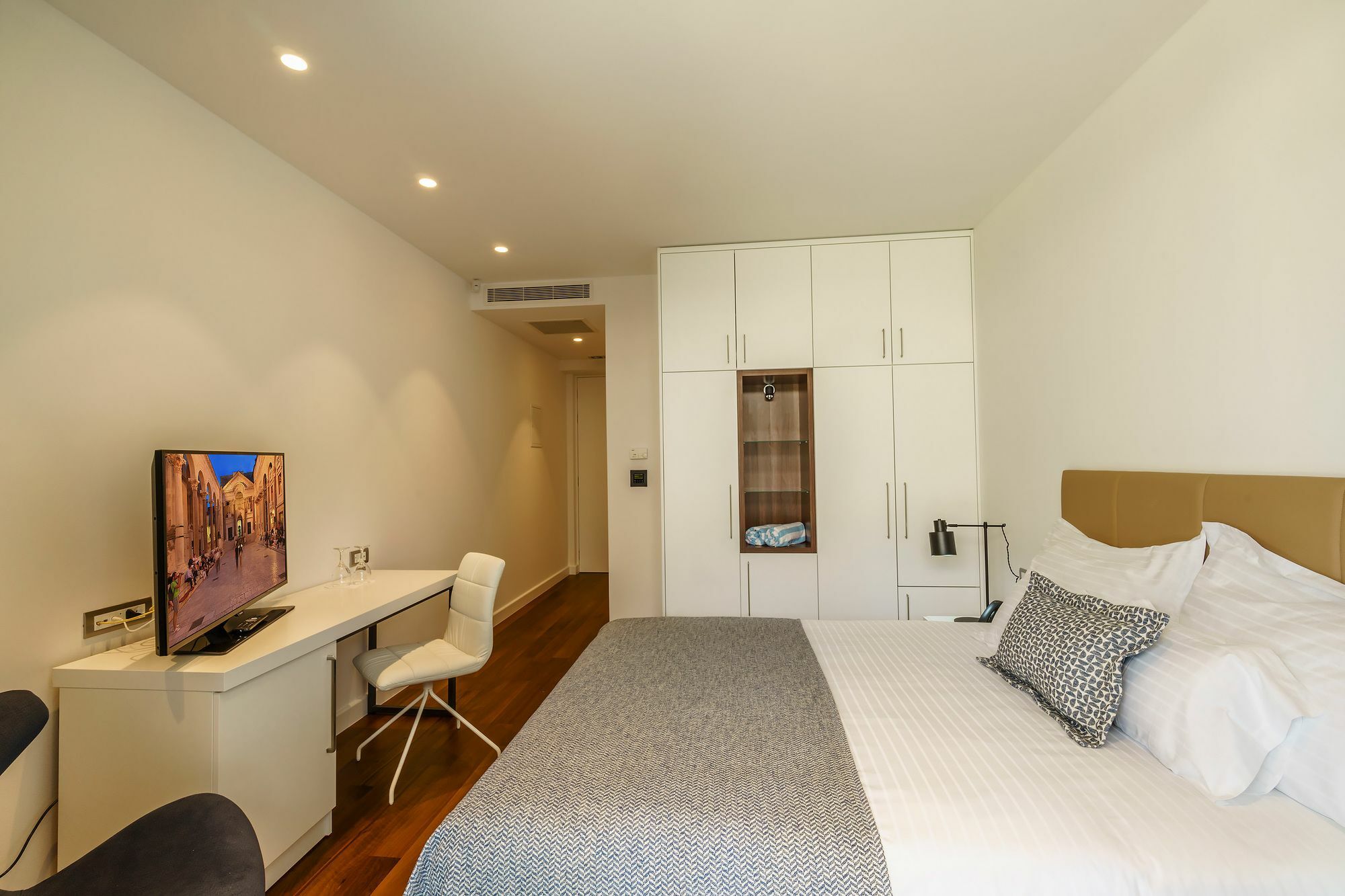 Rooms Oasis Life Сплит Экстерьер фото