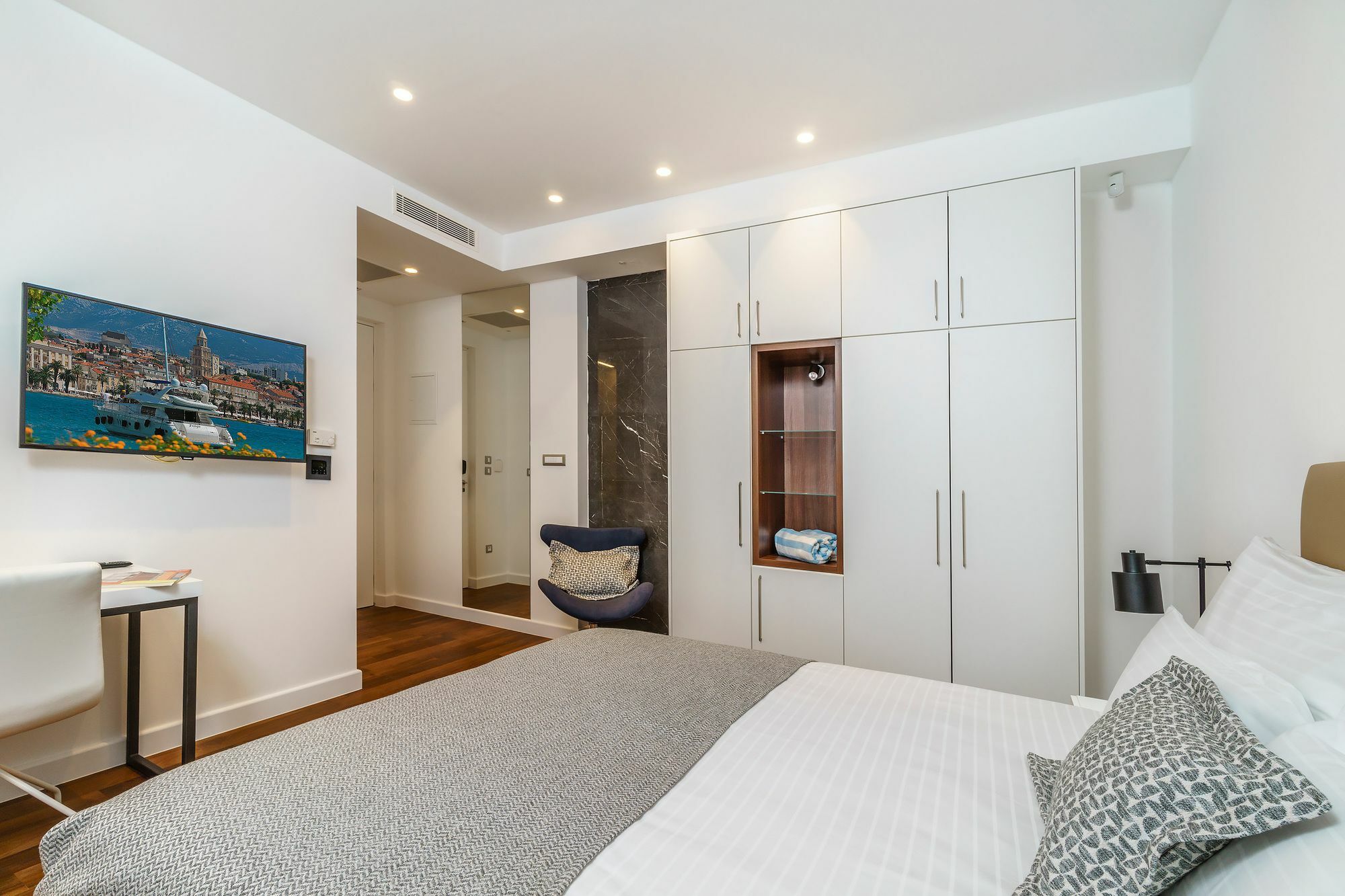 Rooms Oasis Life Сплит Экстерьер фото