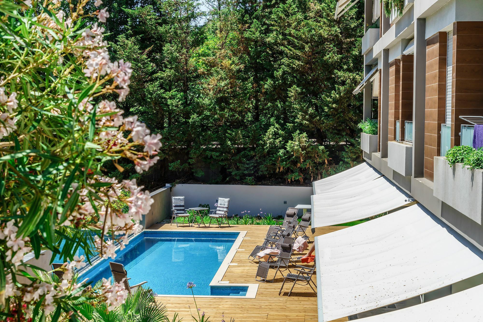 Rooms Oasis Life Сплит Экстерьер фото